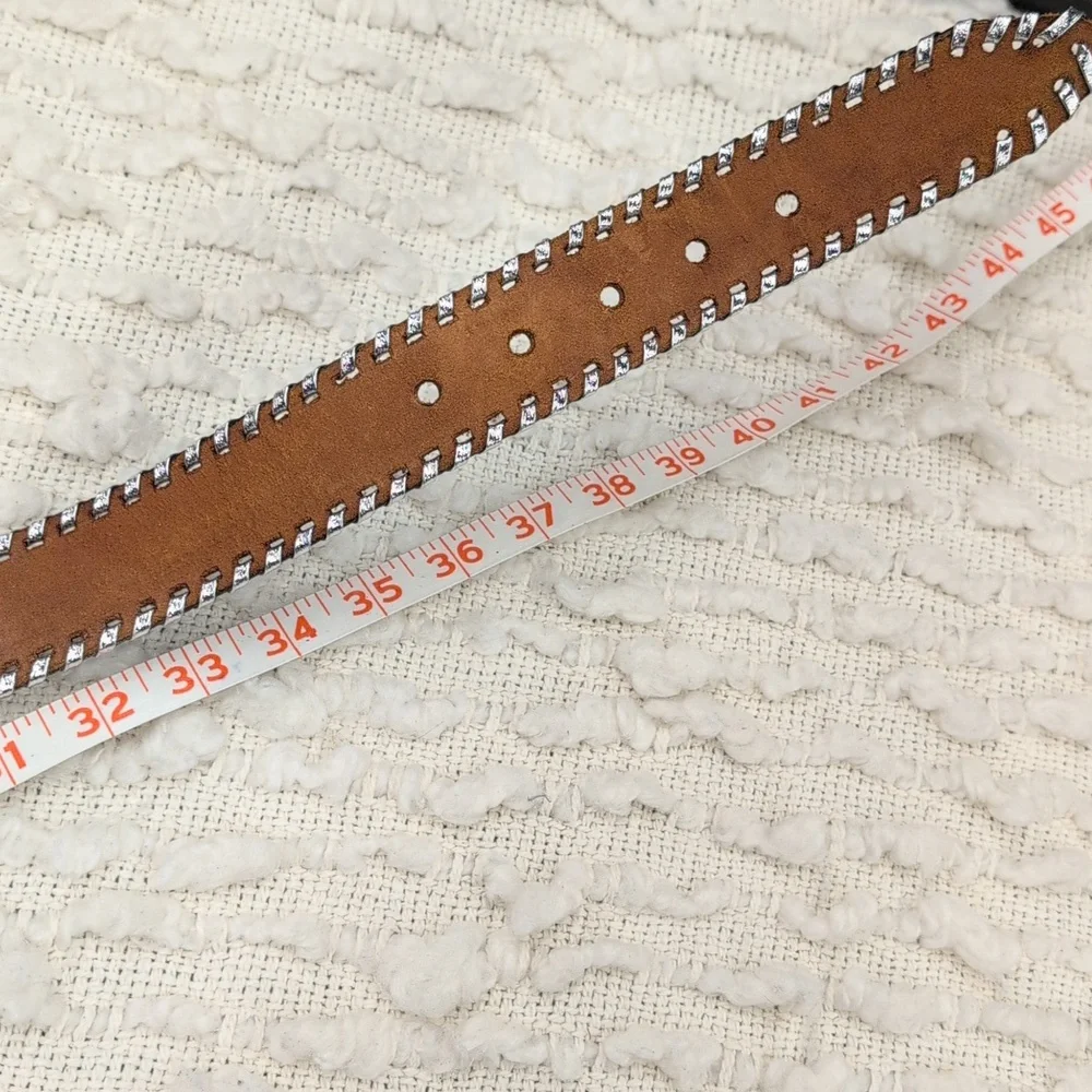 Vintage Western Black Leather Buckstitch Silver Longhorn Embossed Tooled Belt